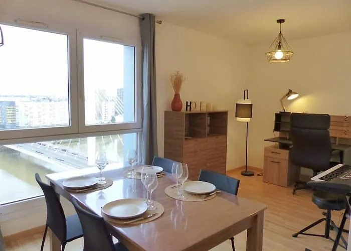 Vulcain 4, 14ème, Ile De Nantes, Vue Exceptionnelle Avec Parking Appartamento